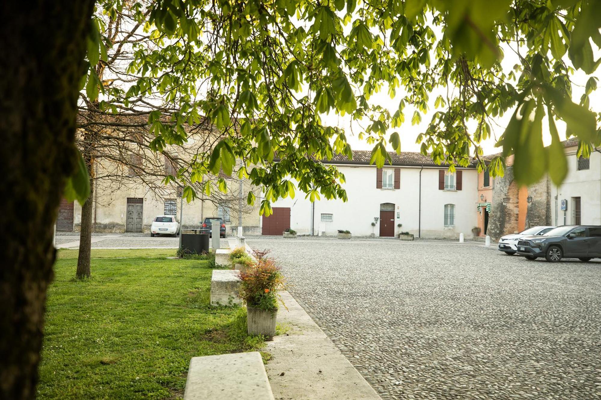 Bed and Breakfast Relais La Rocca Solferino Exterior foto